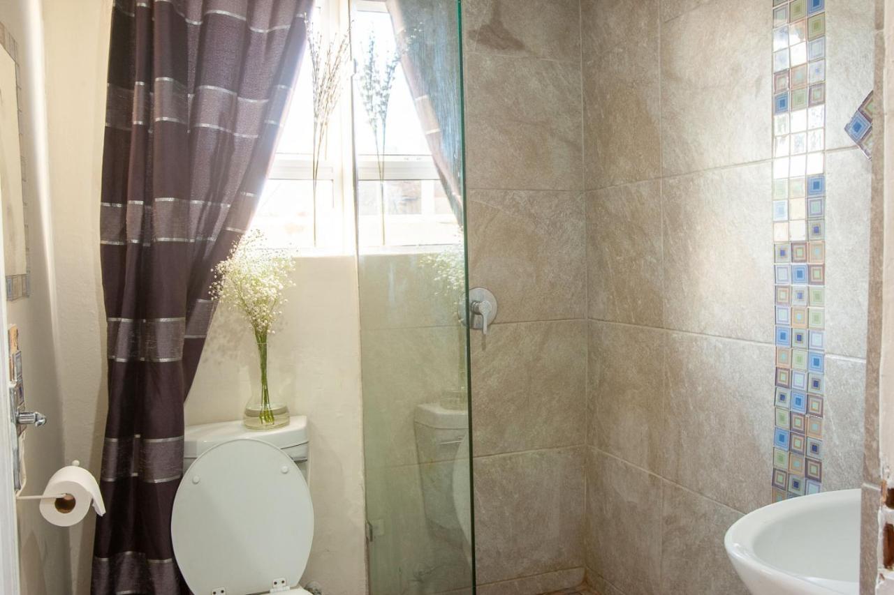 Guest house Bedrock Guest 2*